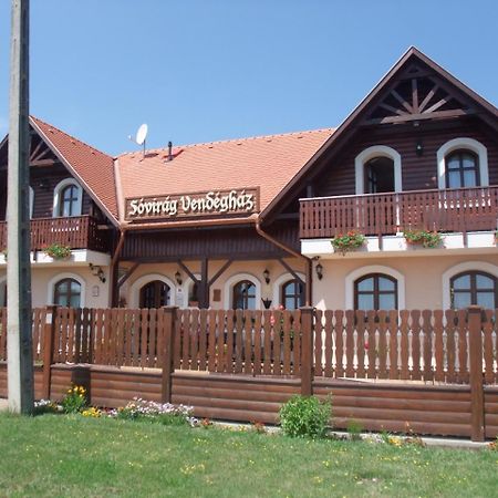 Hotel Sovirag Vendeghaz Hortobágy Exterior foto